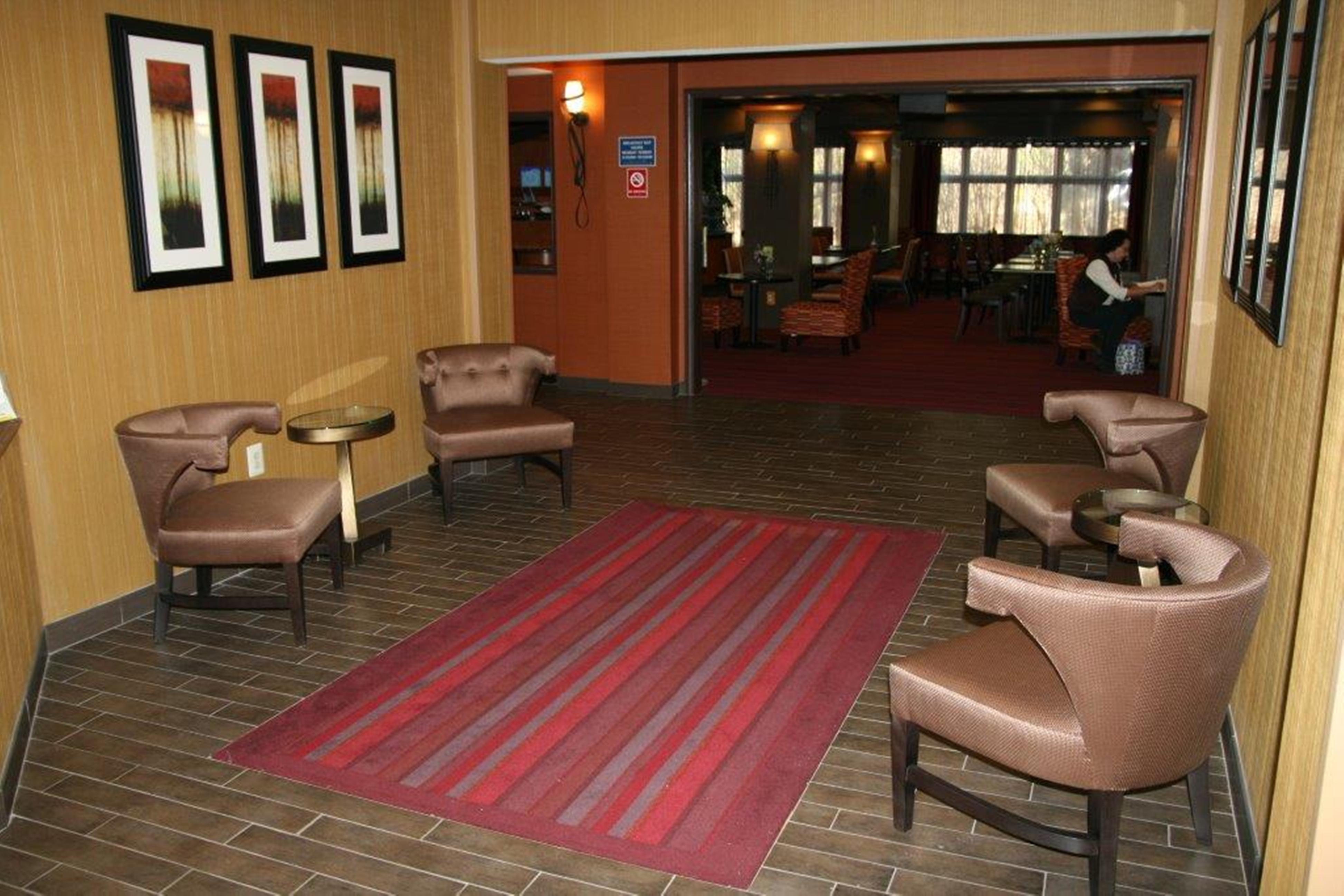 Holiday Inn Express Hotel & Suites Vineland Millville By Ihg Extérieur photo