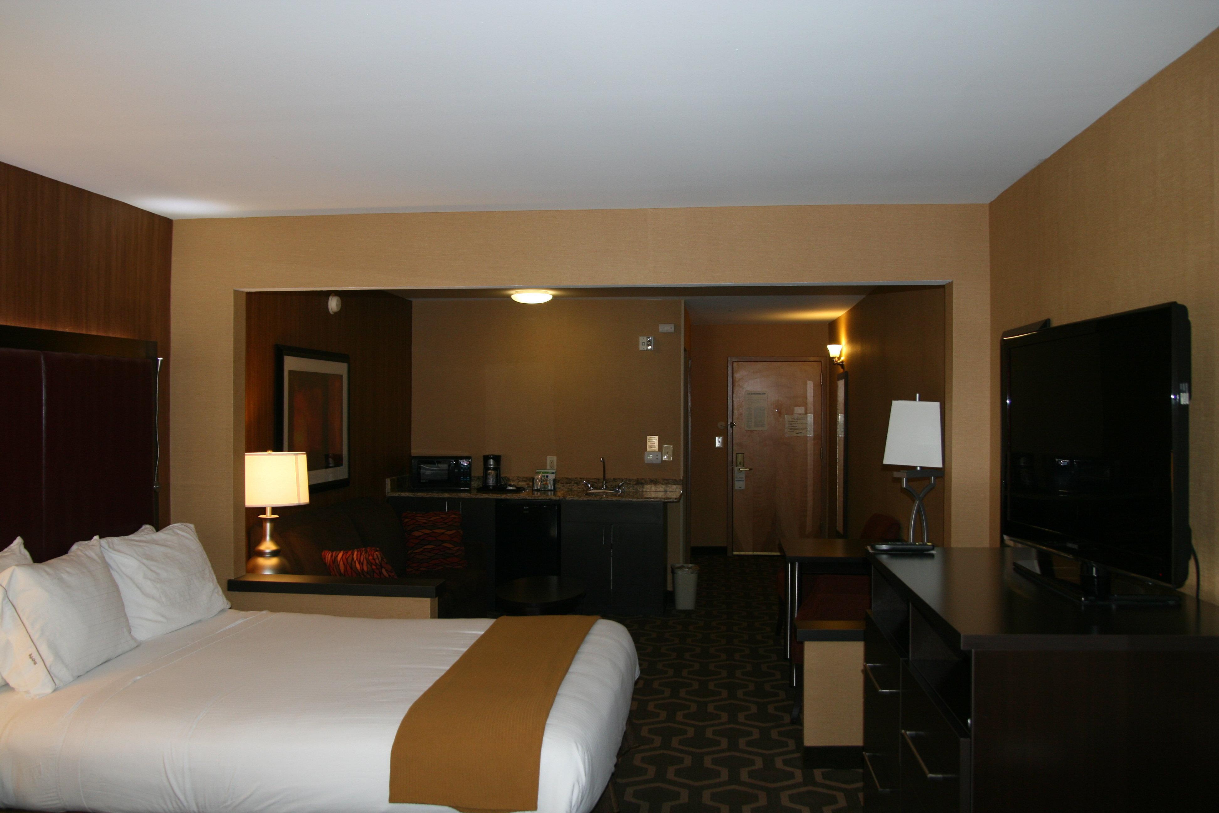 Holiday Inn Express Hotel & Suites Vineland Millville By Ihg Extérieur photo