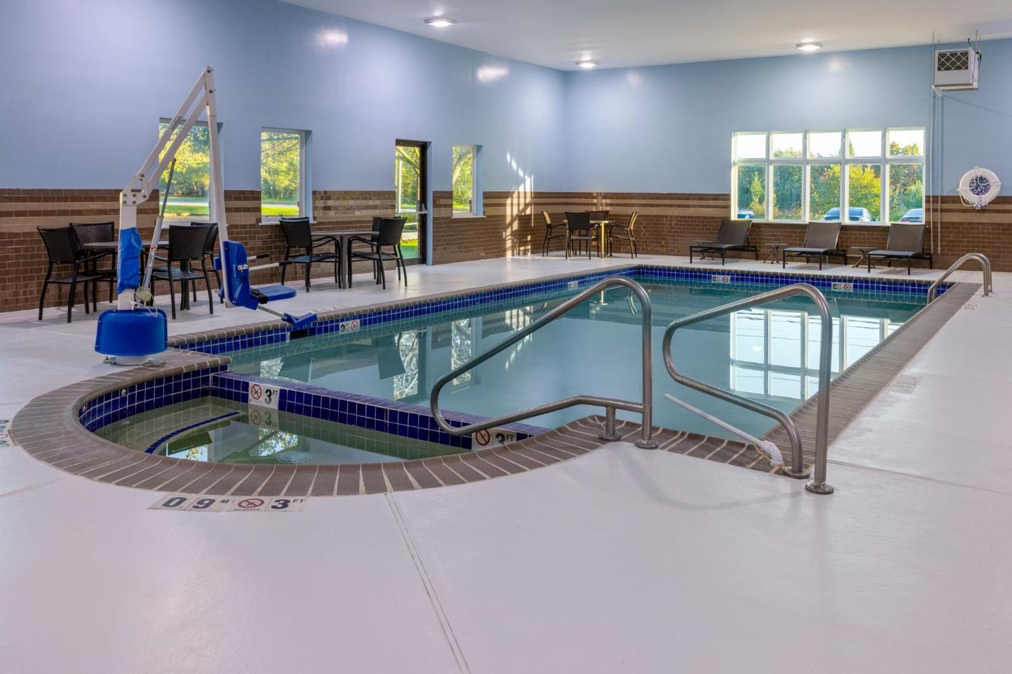 Holiday Inn Express Hotel & Suites Vineland Millville By Ihg Extérieur photo