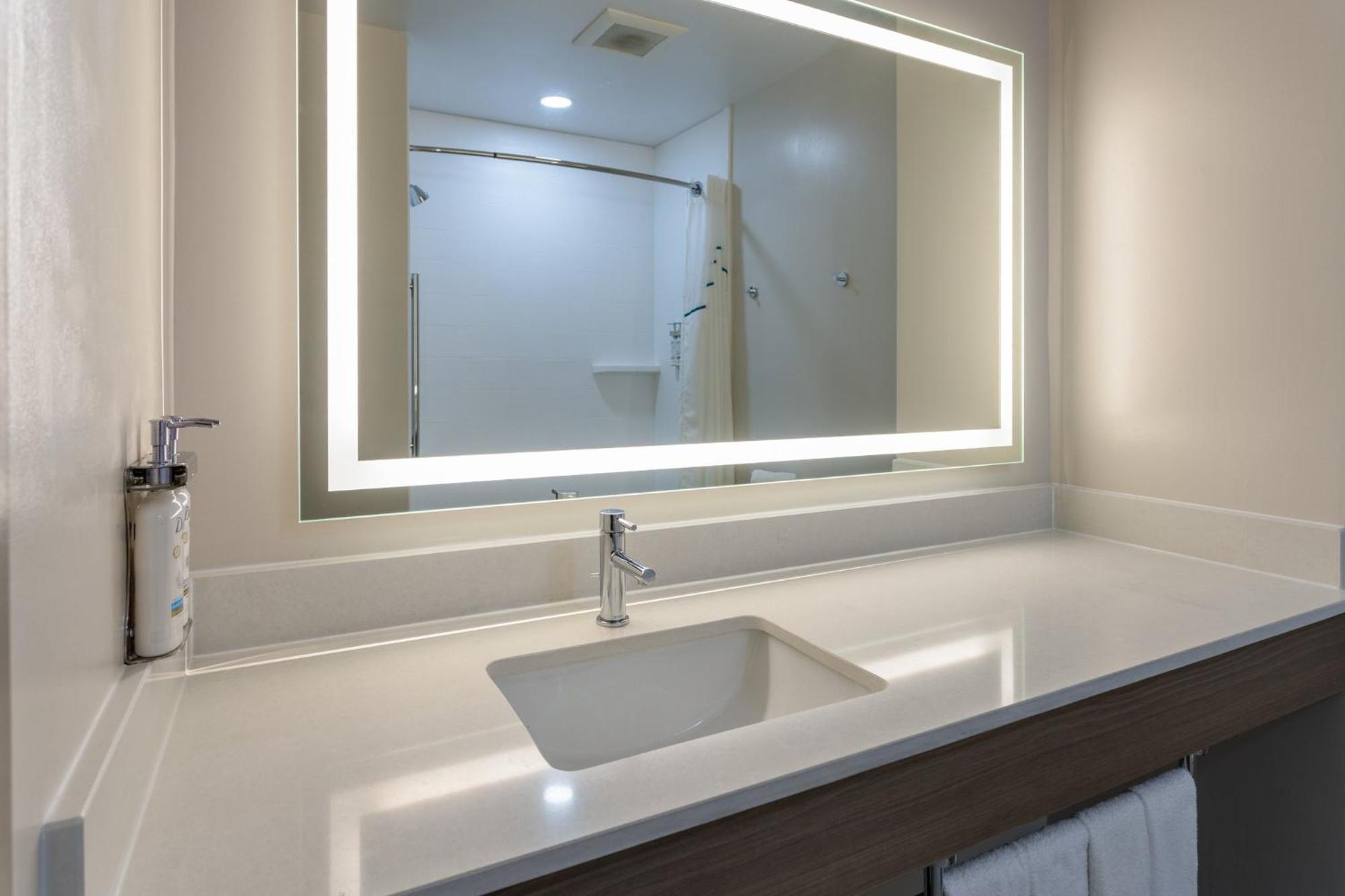 Holiday Inn Express Hotel & Suites Vineland Millville By Ihg Extérieur photo